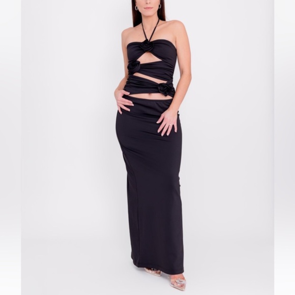 AMAZING MAE Black Floral Cutout Maxi Dress